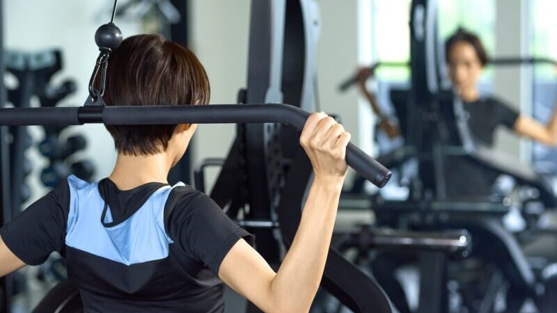 筋トレのメリットを年齢・部位別に解説！効果を高めるコツと注意点も紹介 