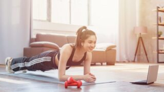 産後の筋トレで筋肉痛になる理由は？正しいケアと回復を早める方法まとめ 